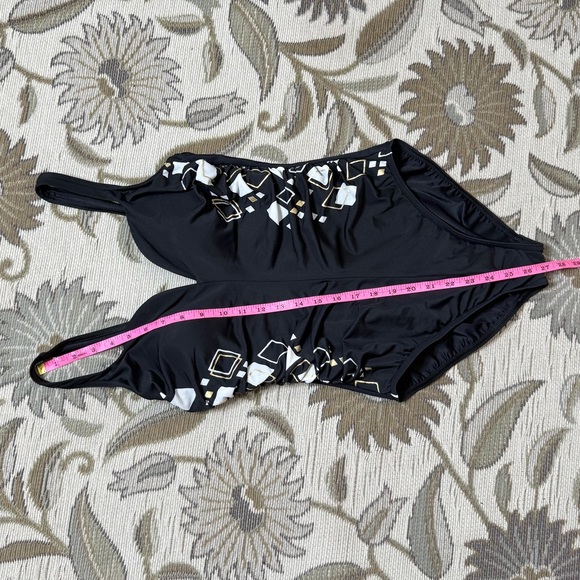 Miraclesuit Swimsuit Temptress One Piece Black Gold White Geometric 10 12 - Picture 4 of 8